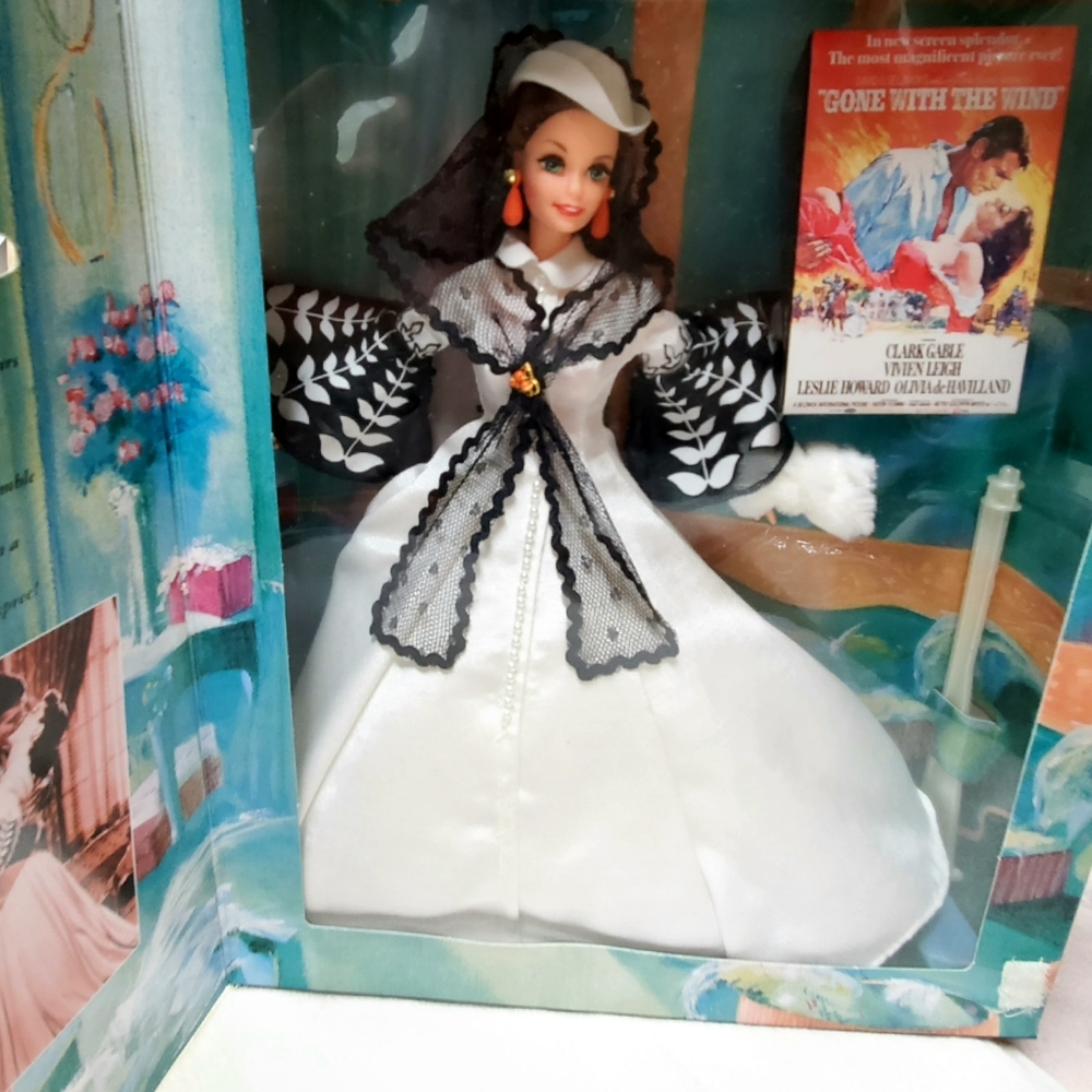 Collection of 5 Gone with the wind Barbies.